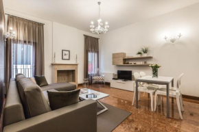 Гостиница Ca' Del Monastero 3 Collection Apartment for 4 Guests with Lift  Венеция